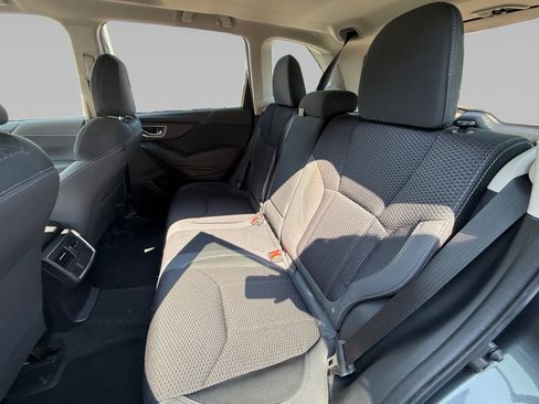 Used 2024 Subaru Forester Premium AWD/4WD image 21