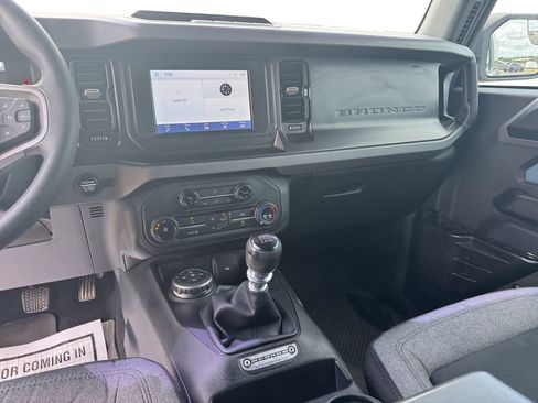 Used 2022 Ford Bronco 2-Door w/ Sasquatch Package AWD/4WD image 12