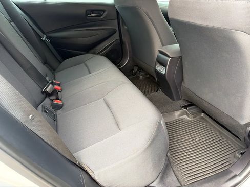 Used 2025 Toyota Corolla LE FWD image 21