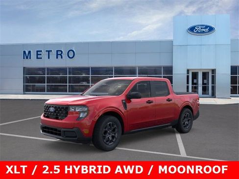 New 2025 Ford Maverick XLT w/ Equipment Group 301A image 2