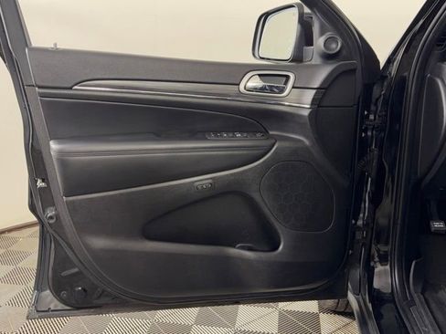 Used 2022 Jeep Grand Cherokee Limited AWD/4WD image 15
