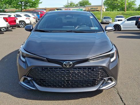 Used 2025 Toyota Corolla XSE FWD image 2