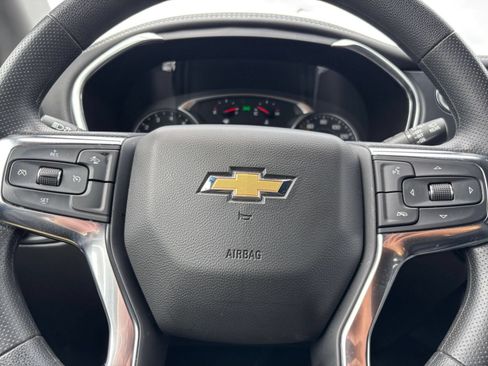 Used 2025 Chevrolet Blazer LT FWD image 28