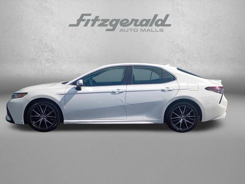 Used 2021 Toyota Camry SE FWD image 6