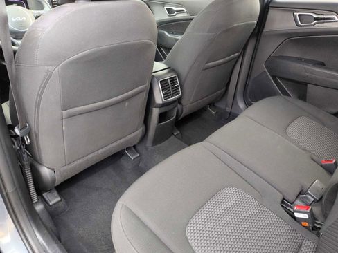 Used 2025 Kia Sportage LX image 17