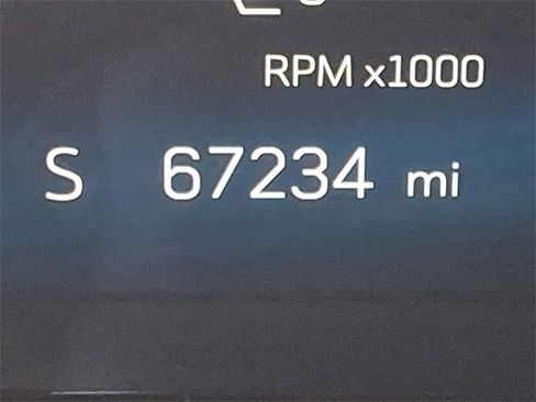 Used 2024 Cadillac XT4 Premium Luxury image 18