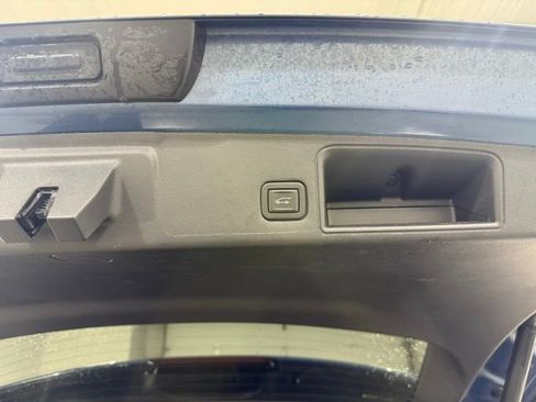 Certified 2024 GMC Terrain SLT w/ Tech Package image 8