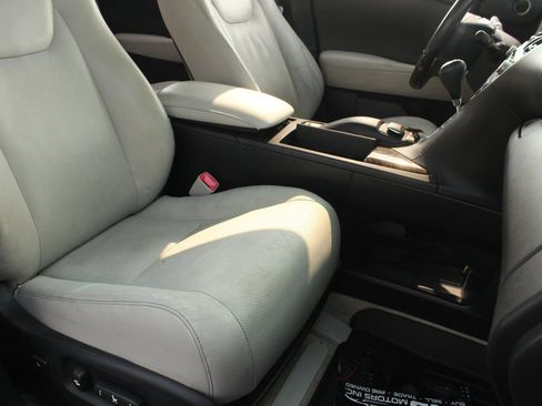 Used 2014 Lexus RX 350 FWD w/ Navigation Package image 27