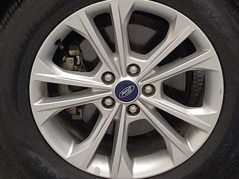 Used 2018 Ford Escape SE FWD image 31