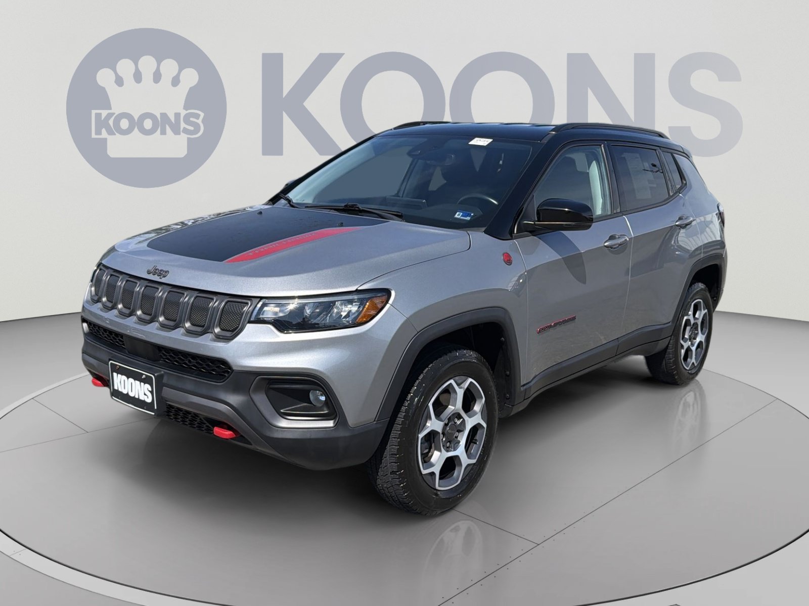 Used 2022 Jeep Compass Trailhawk w/ Trailhawk Convenience Group AWD/4WD image 1