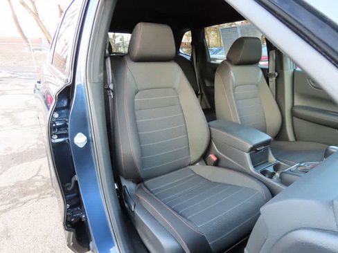 Certified 2025 Honda CR-V Sport image 17