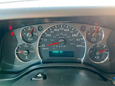 Used 2024 GMC Savana 2500 w/ Driver Convenience Package image 14