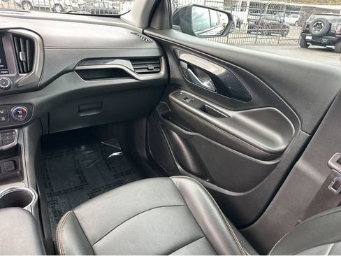 Certified 2022 GMC Terrain AT4 w/ Tech Package image 17