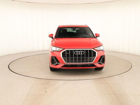 Certified 2022 Audi Q3 2.0T Premium w/ Convenience Package AWD/4WD image 11