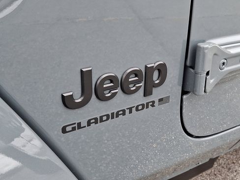 New 2026 Jeep Gladiator Sport image 5