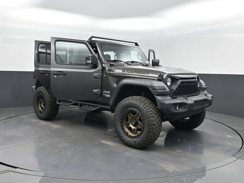Used 2020 Jeep Wrangler Unlimited Sport S image 32