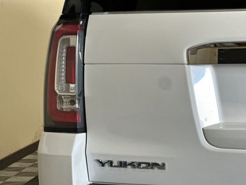 Used 2018 GMC Yukon Denali w/ Denali Ultimate Package image 47