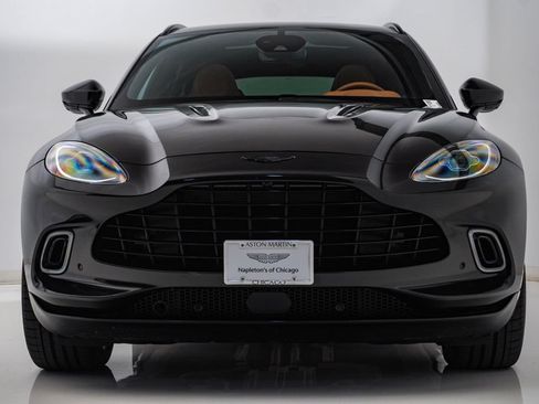 Used 2023 Aston Martin DBX AWD/4WD image 5
