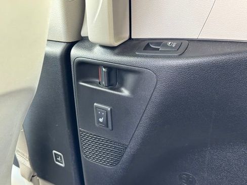 Used 2017 Chrysler Pacifica Touring-L Plus w/ Advanced Safetytec Group image 23