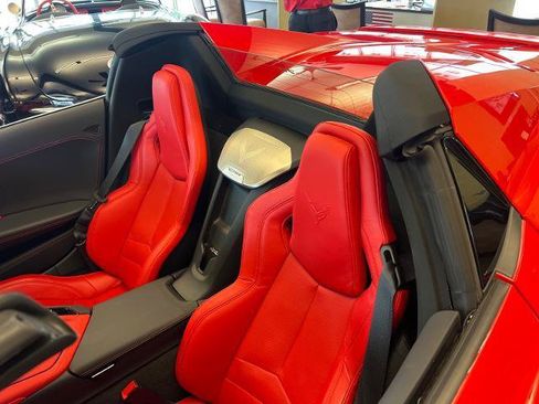 Used 2023 Chevrolet Corvette Stingray Preferred Conv w/ Battery Protection Package RWD image 9