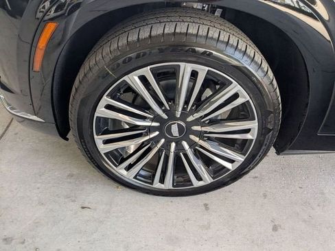 New 2026 Cadillac Vistiq Premium Luxury AWD/4WD image 35