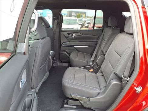 New 2026 Chevrolet Traverse LT image 21