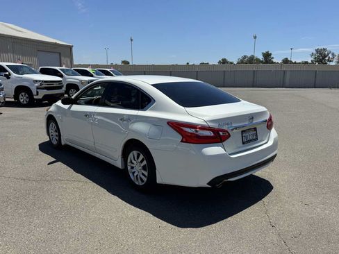 Used 2016 Nissan Altima 2.5 S w/ Power Driver Seat Package FWD image 7