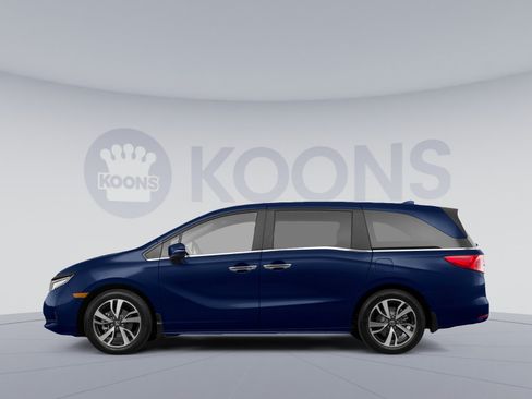 Used 2023 Honda Odyssey Touring image 2