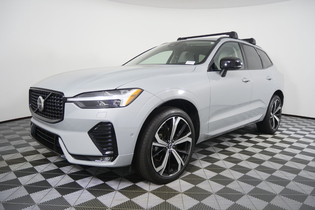 Used 2025 Volvo XC60 B5 Ultra w/ Protection Package Premier AWD/4WD image 8