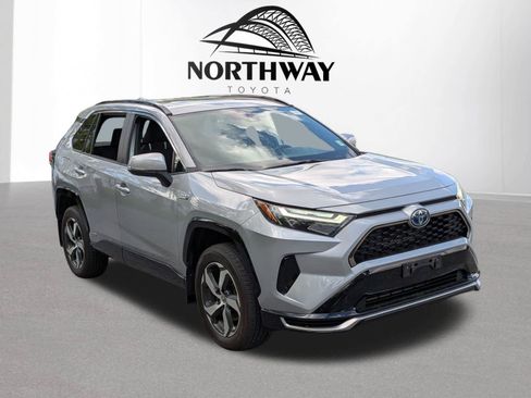 Used 2023 Toyota RAV4 SE w/ Weather & Moonroof Package AWD/4WD image 1