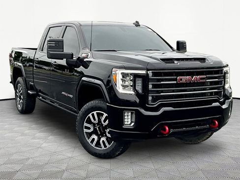 Used 2022 GMC Sierra 2500 AT4 AWD/4WD image 3