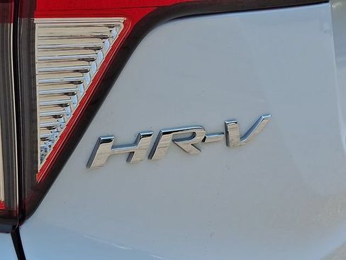 Used 2020 Honda HR-V Sport image 32