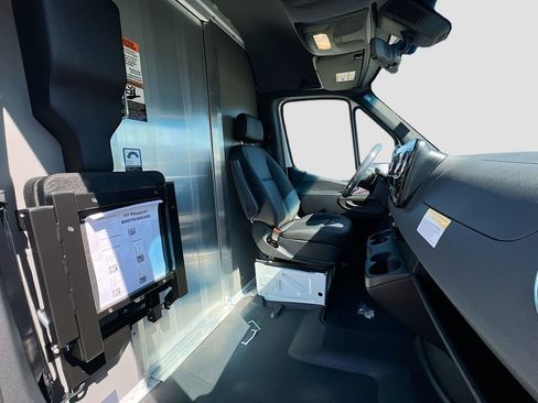 New 2026 Mercedes-Benz Sprinter 2500 image 26