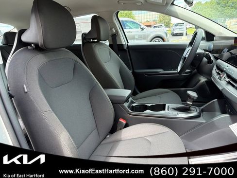 New 2026 Kia K4 FWD image 11