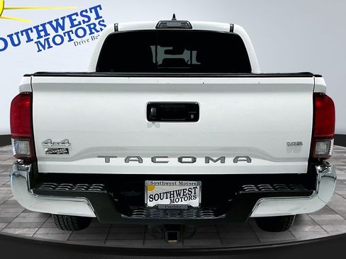 Used 2019 Toyota Tacoma SR5 image 5