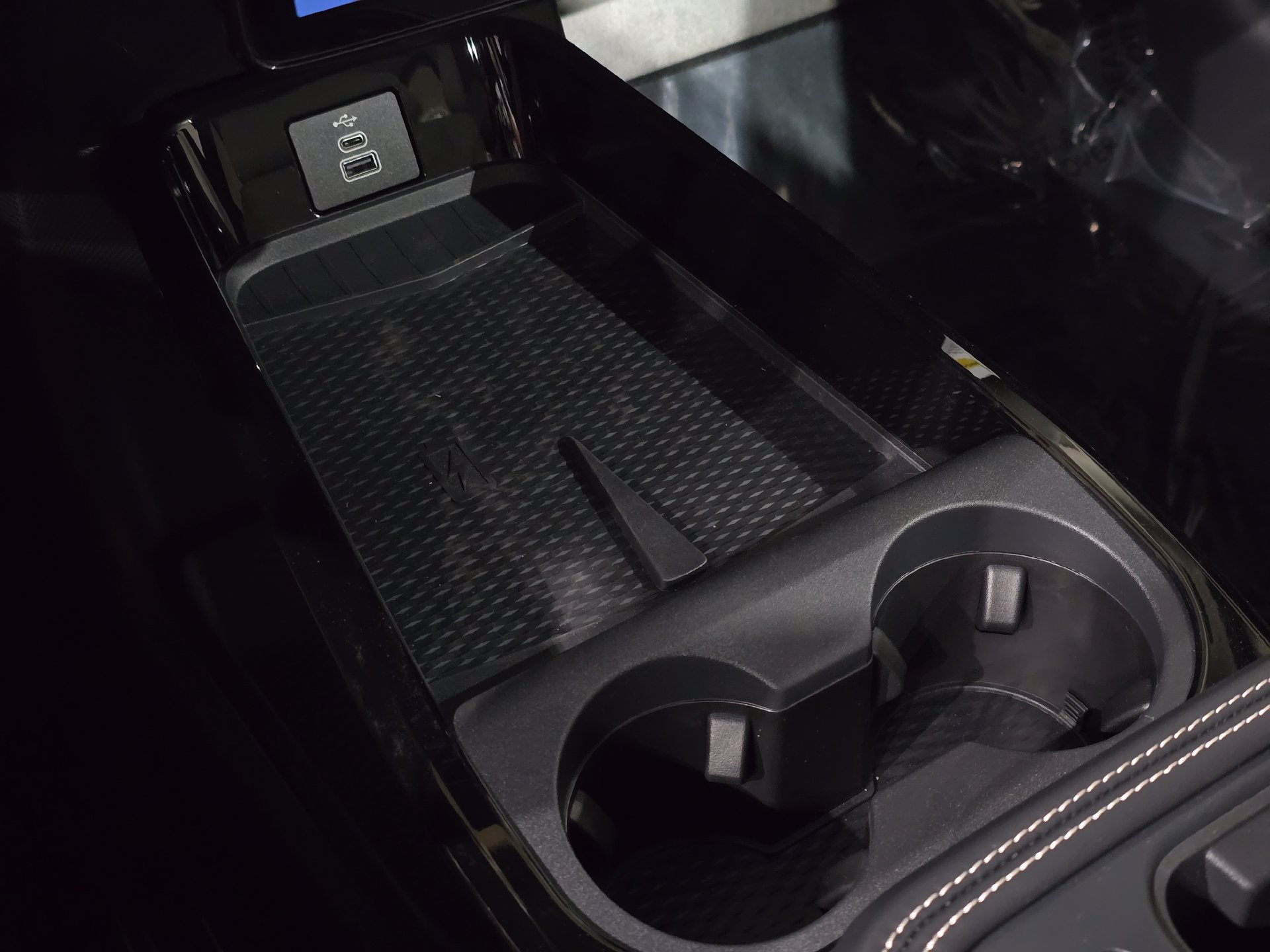 New 2025 Ford Mustang Mach-E Premium AWD/4WD image 26