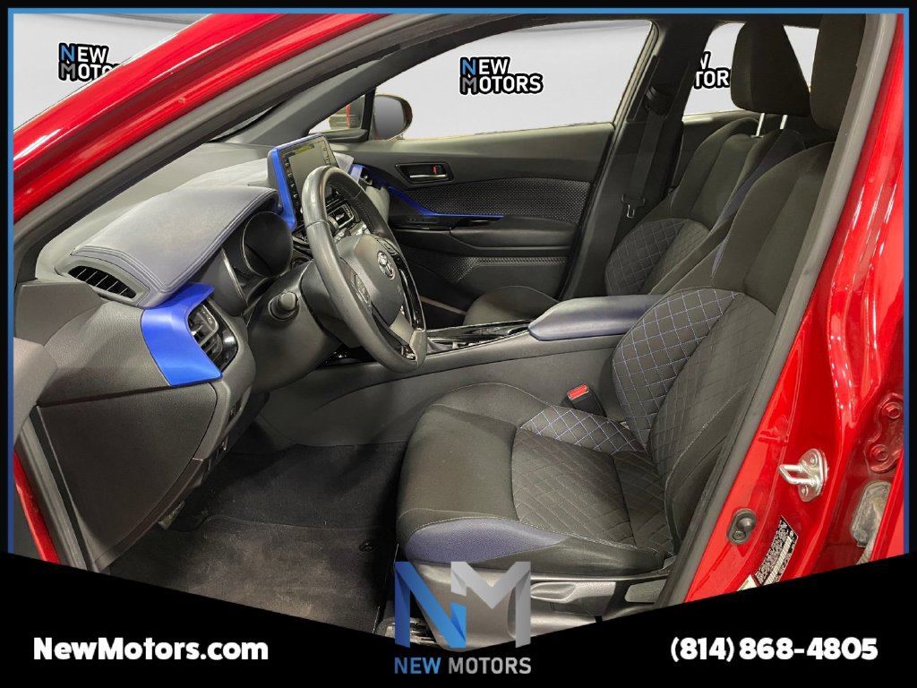 Used 2021 Toyota C-HR XLE FWD image 10