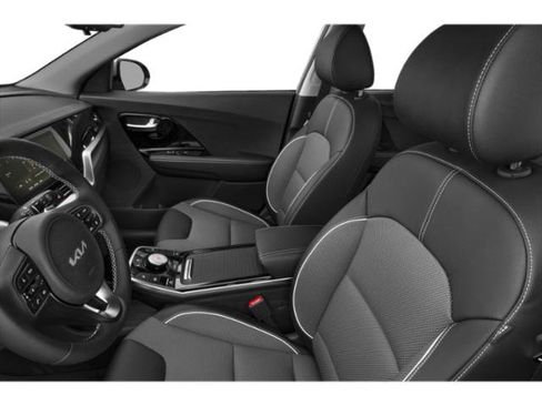 Certified 2022 Kia Niro EX w/ Cold Weather Package FWD image 12
