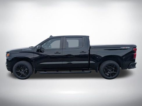 Used 2023 Chevrolet Silverado 1500 Custom AWD/4WD image 6