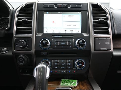 Used 2018 Ford F150 Limited w/ Trailer Tow Package AWD/4WD image 17