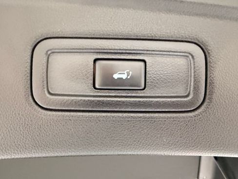Used 2011 INFINITI FX35 AWD w/ Premium Pkg image 21
