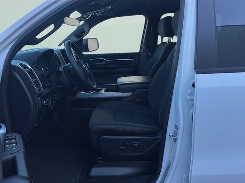 Used 2025 RAM 1500 Big Horn AWD/4WD image 22