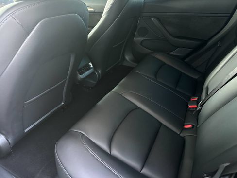 Used 2023 Tesla Model 3 Standard Range RWD image 11