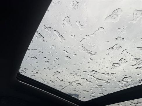 Used 2023 Chevrolet TrailBlazer RS w/ Sun and Liftgate Package image 40