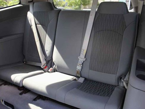 Used 2017 Chevrolet Traverse LS FWD image 28