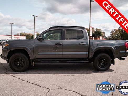 Certified 2022 Toyota Tacoma SR5 image 4