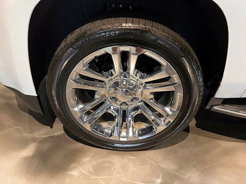 Used 2020 GMC Yukon SLT w/ Premium Edition image 10