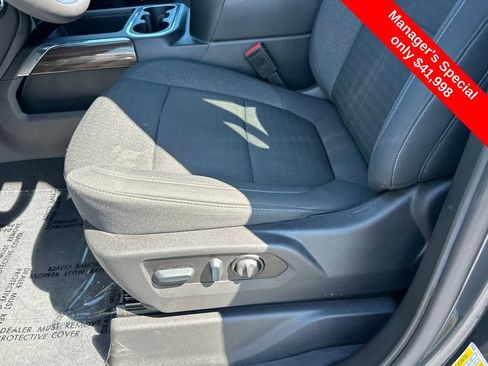Used 2022 Chevrolet Silverado 1500 RST AWD/4WD image 11