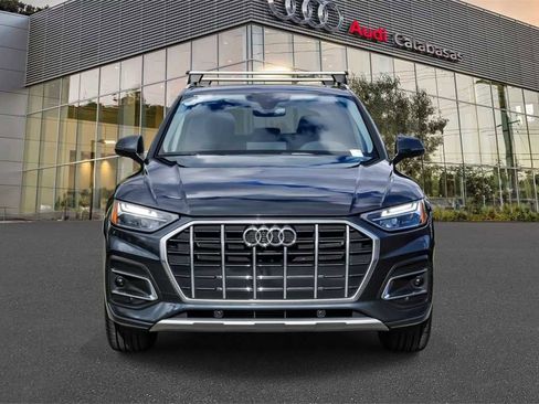 Used 2023 Audi Q5 2.0T Premium w/ Convenience Package image 6