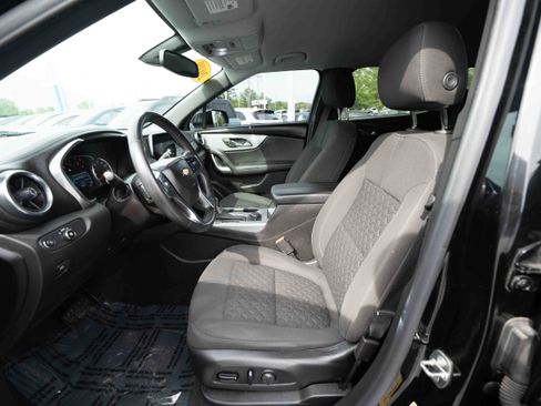 Used 2019 Chevrolet Blazer LT FWD image 9